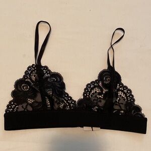 🎀 5/$20 🎀 NWT NA-KD Black lace bra size XXS
